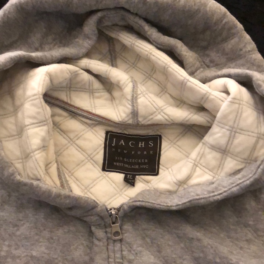 Grey quilt zipper front hooded sweater